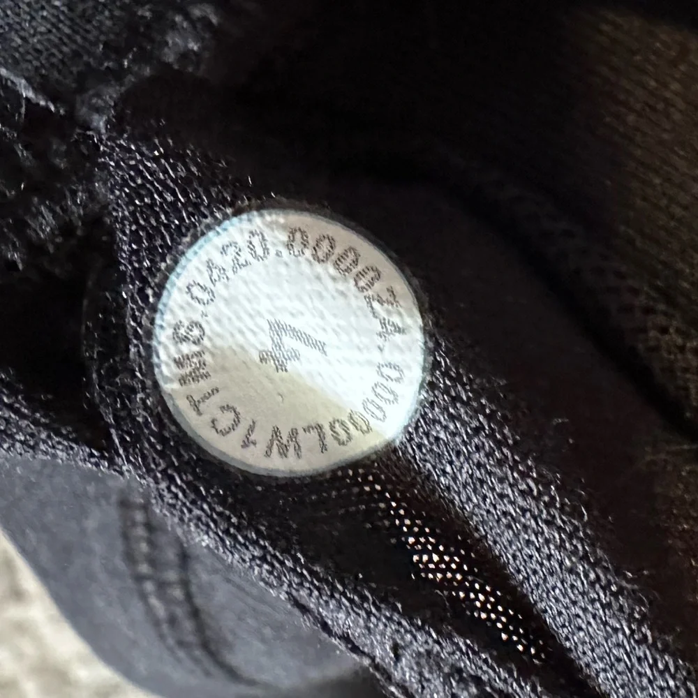 Lululemon  Align Tank Top Womens Size 4 Crushed Velvet Black - Picture 6 of 6